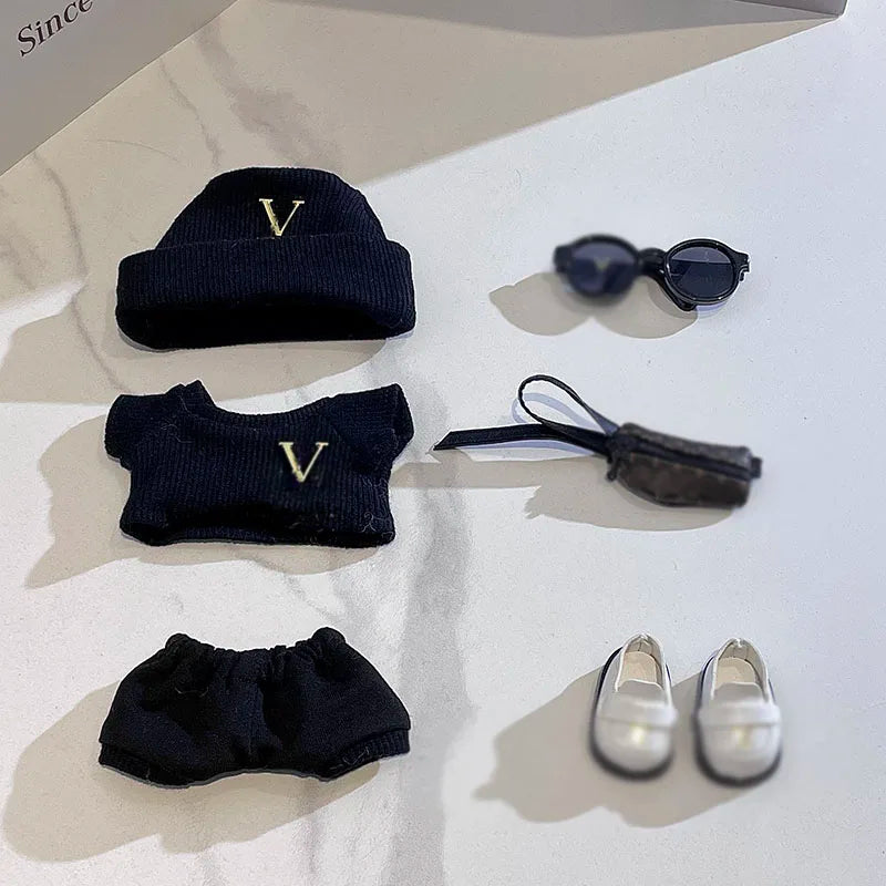 Labubu V1v2 Friend Series Elegant Dress Labubu Birthday Gift Clothing Labubu Pendant Fashionable Couple Outfit High-End Custom