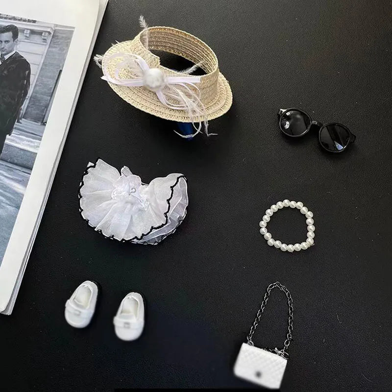 Labubu V1v2 Friend Series Elegant Dress Labubu Birthday Gift Clothing Labubu Pendant Fashionable Couple Outfit High-End Custom